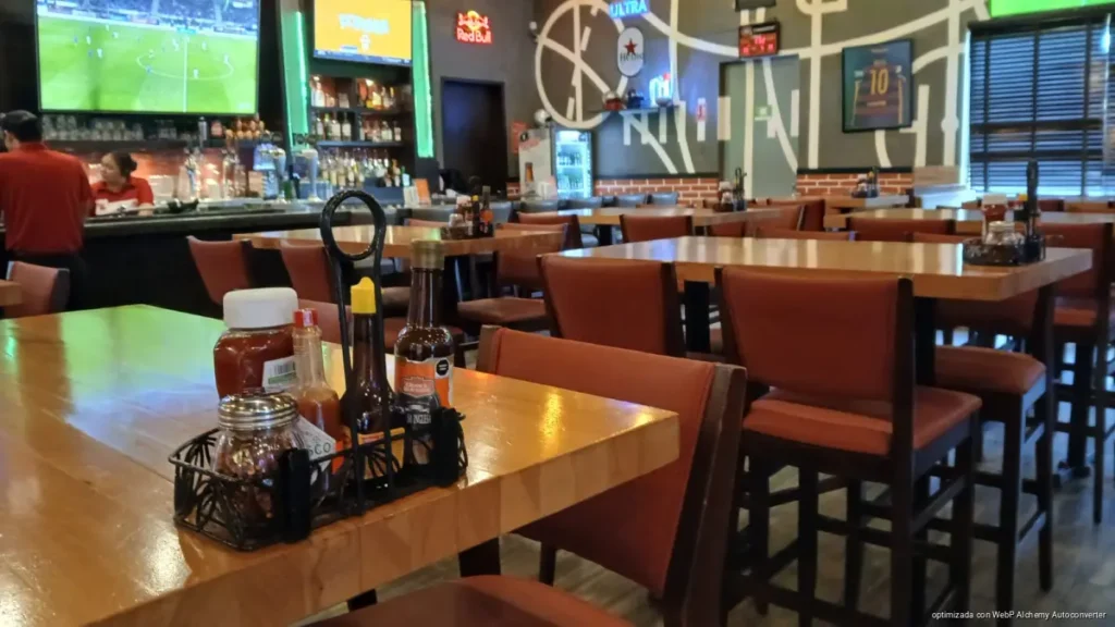 Restaurantes de Playa del Carmen alcanzan 90% en Semana Santa, pero por debajo de 2024