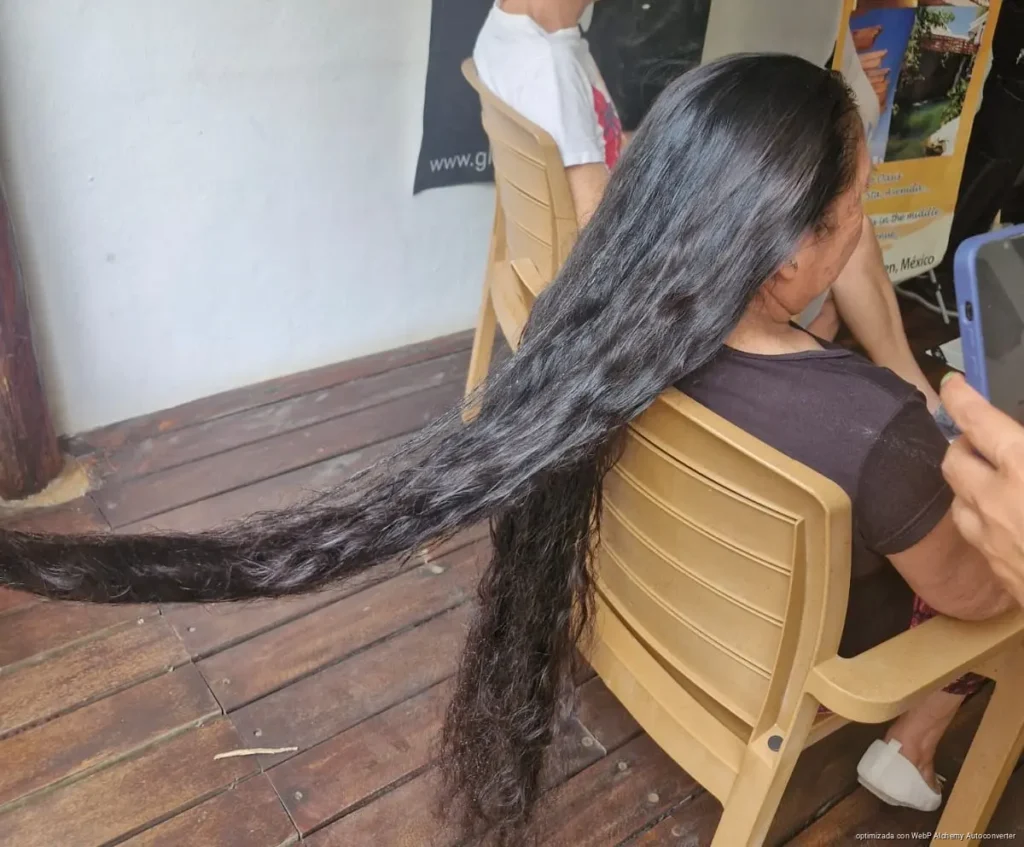 Recolectan más de 20 kilos de cabello en Playa del Carmen para combatir contaminación por hidrocarburos