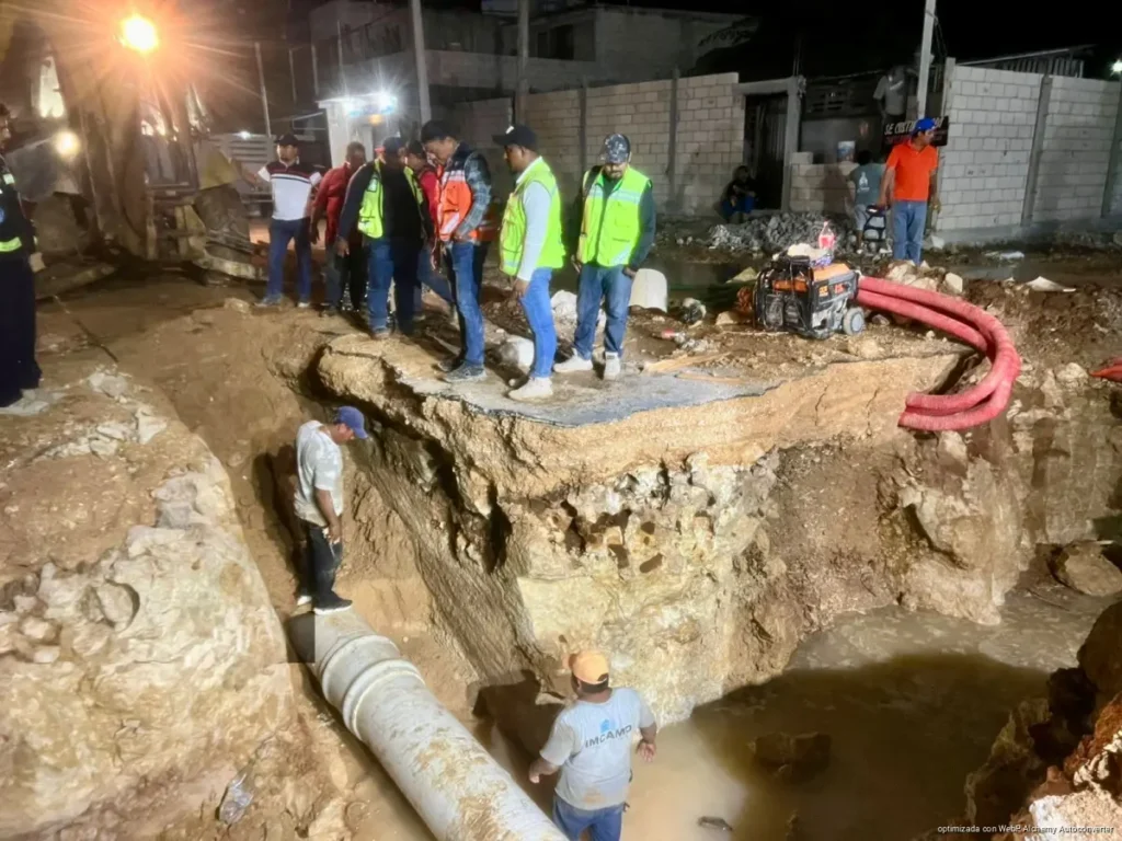 Concluyen reparación de línea de agua dañada en Playa del Carmen; prevén baja presión Concluyen reparación de línea de agua dañada en Playa del Carmen; prevén baja presión