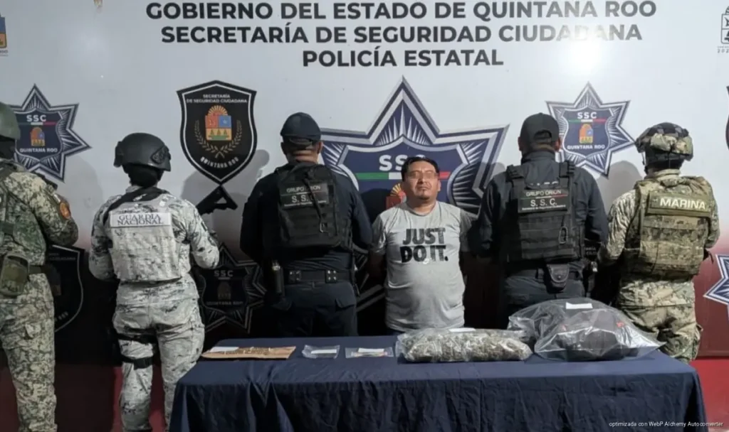 Cae con droga y cartuchos tras intentar huir en Cancún