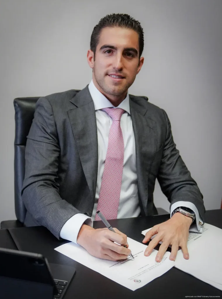 Gino Segura propone sanciones contra fraudes en páginas web turísticas