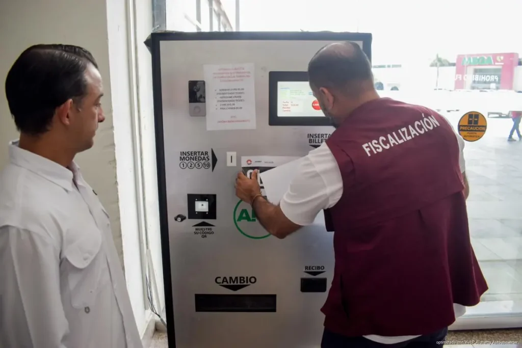 Clausuran plumas y cajas de cobro en Cancún Mall