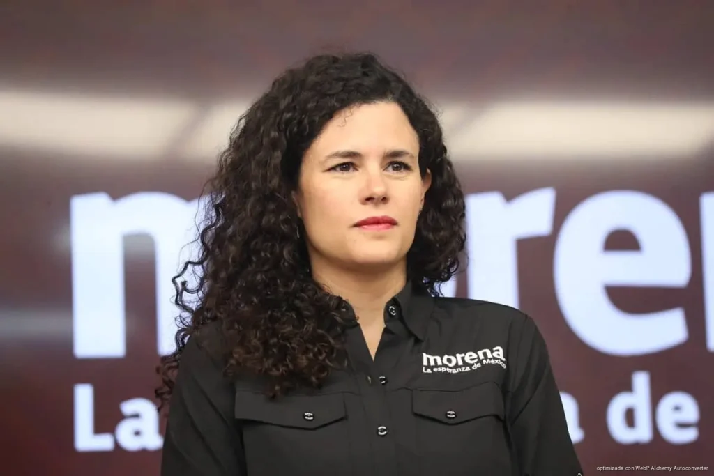 Luisa Alcalde niega vínculos con permisos a casinos y atribuye autorizaciones a decisiones previas y fallos judiciales