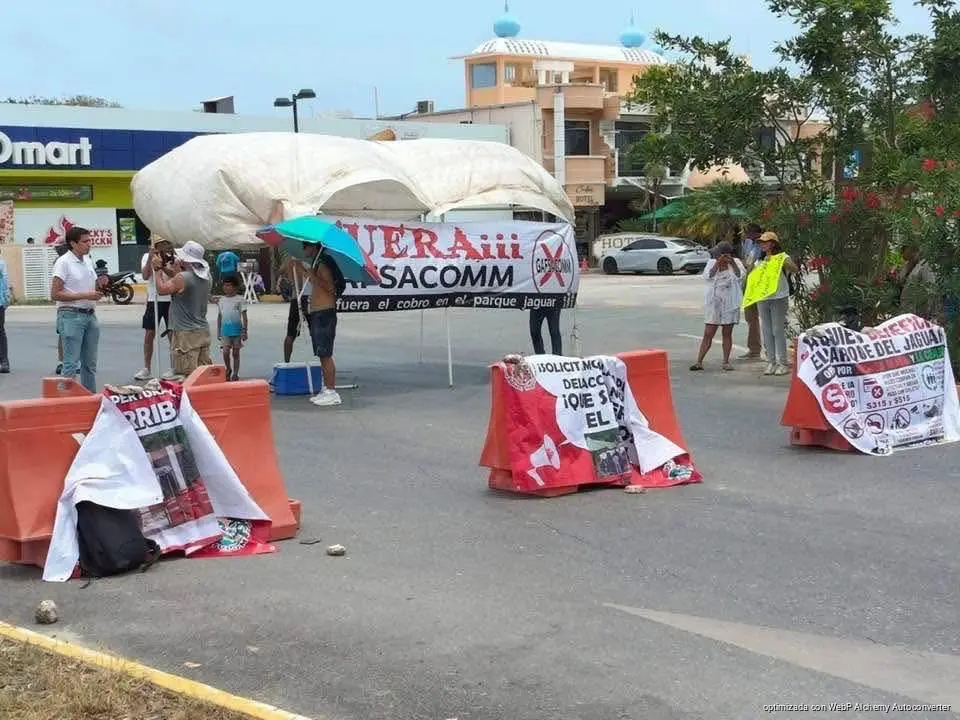 Protesta contra Parque del Jaguar desata caos vial En la carretera 307