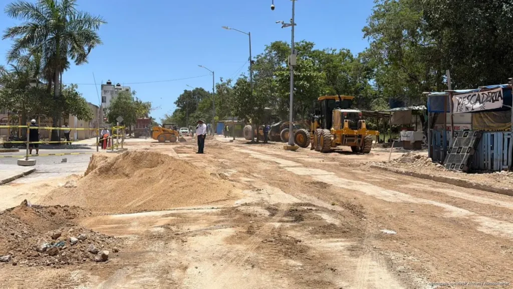 Constituyentes será repavimentada tras obra de drenaje en Playa del Carmen