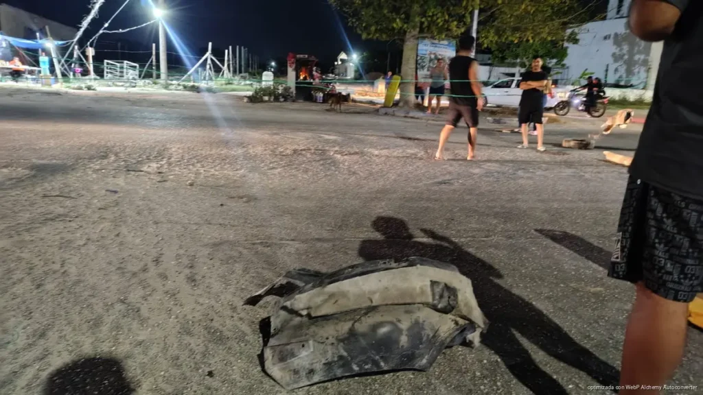 Vecinos bloquean avenidas en Cancún por colapso de drenaje