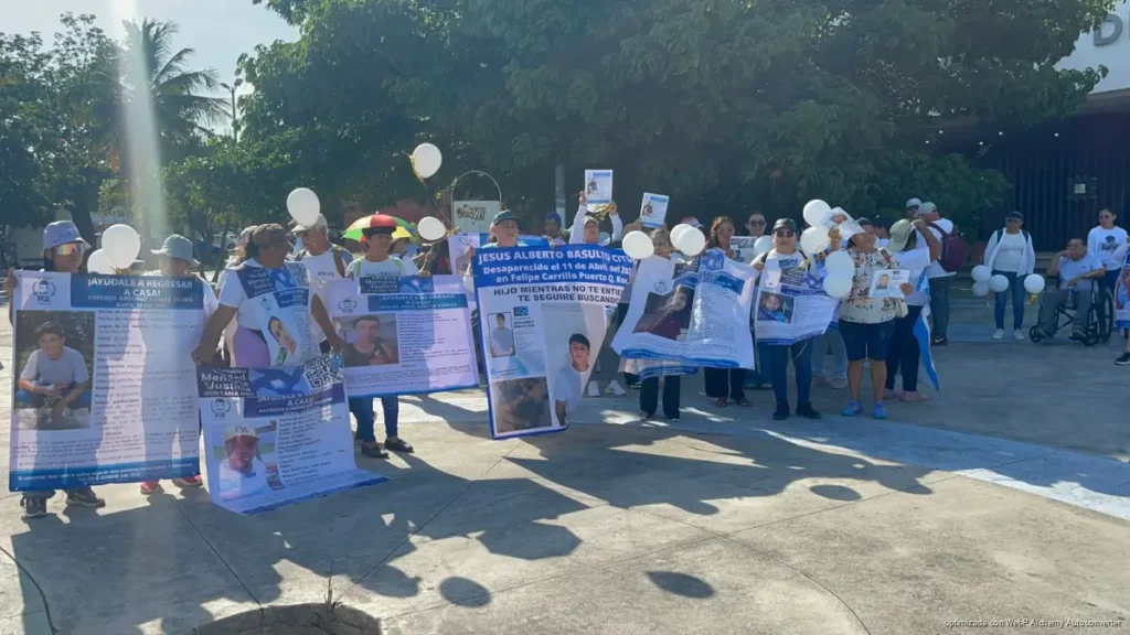 ¿A dónde van los desaparecidos? Marchan familias buscadoras en Chetumal para exigir justicia y localizar a sus seres.