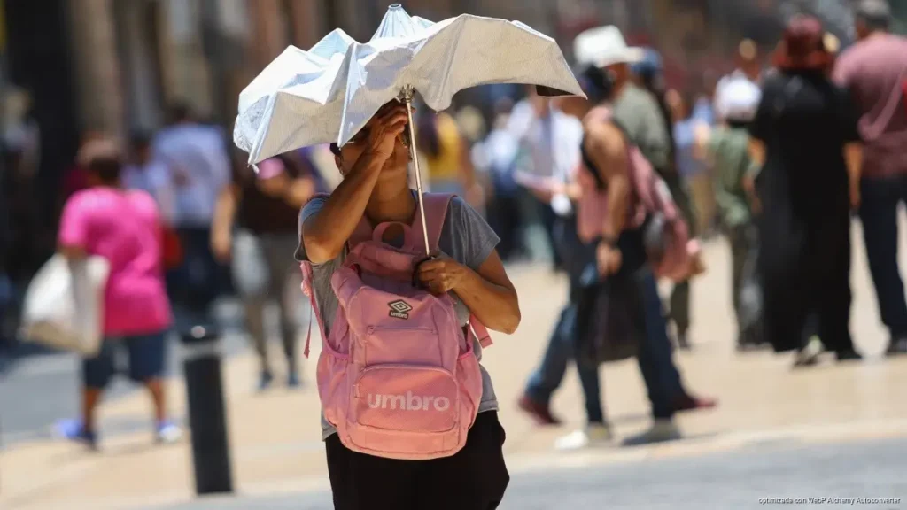 Persistirán altas temperaturas y polvo del Sahara en Playa del Carmen