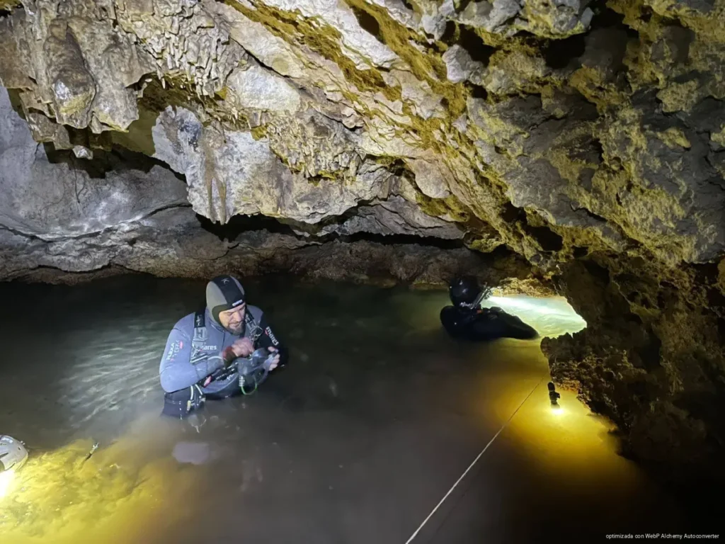 Alertan vacío legal para actividades en cenotes de Quintana Roo