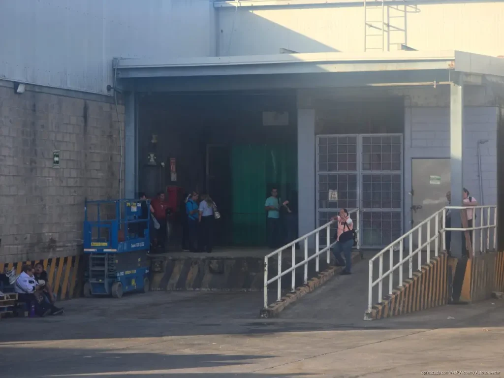 Violento asalto en Bodega Aurrerá de Playa del Carmen