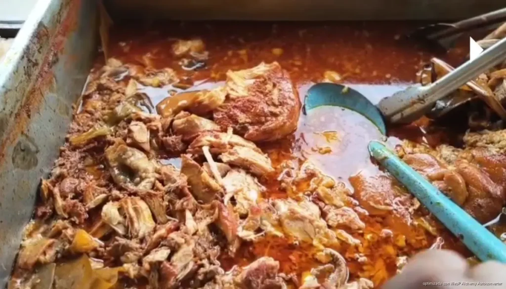 Escasez de naranja agria encarece la tradicional cochinita pibil en la Península Escasez de naranja agria encarece la tradicional cochinita pibil en la Península