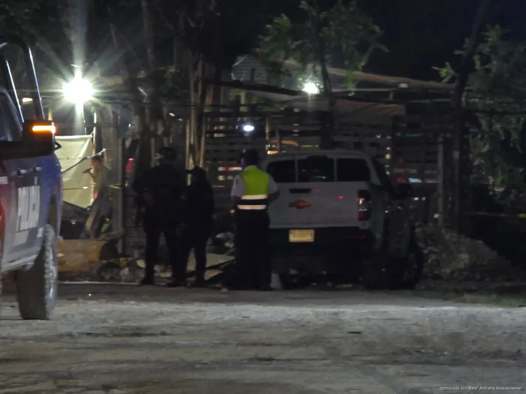Investigan fallecimiento de dos personas en asentamiento Las Torres de Playa del Carmen