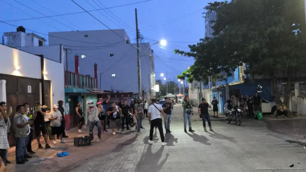 Detienen a pareja de cubanos tras agresión a joven en Cancún