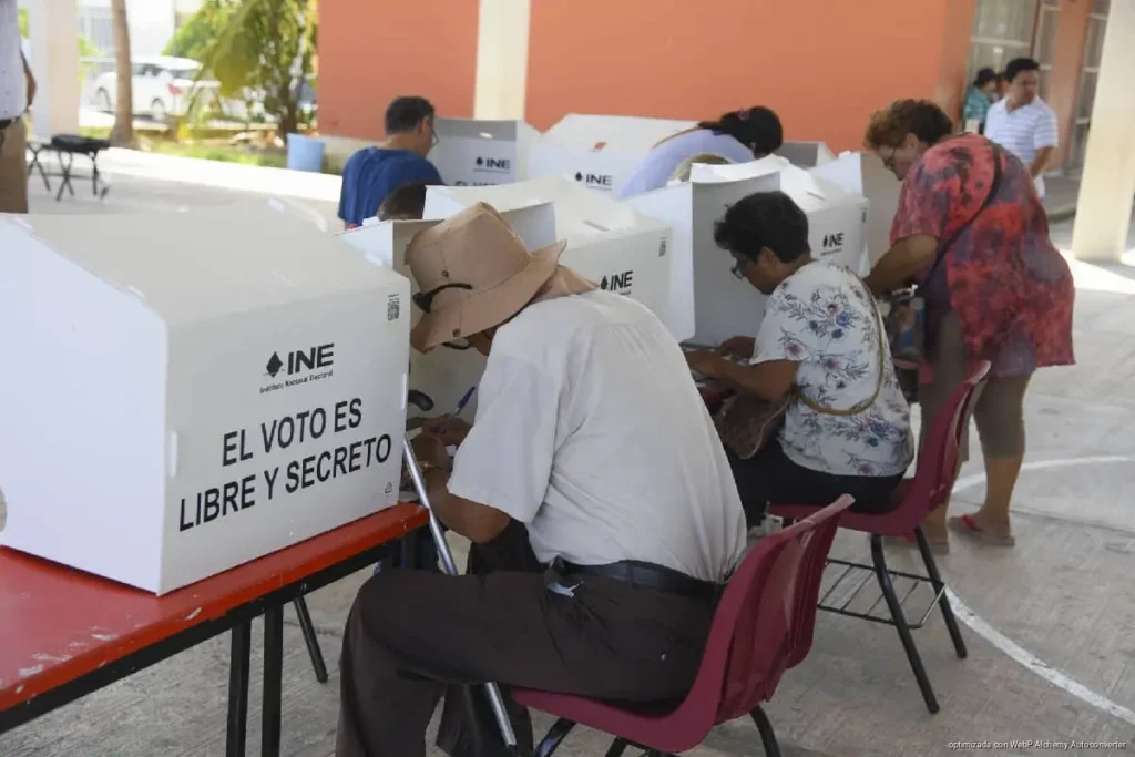 Morena propone anular elecciones por “intervención extranjera”; oposición advierte riesgo de control político Morena propone anular elecciones por “intervención extranjera”; oposición advierte riesgo de control político