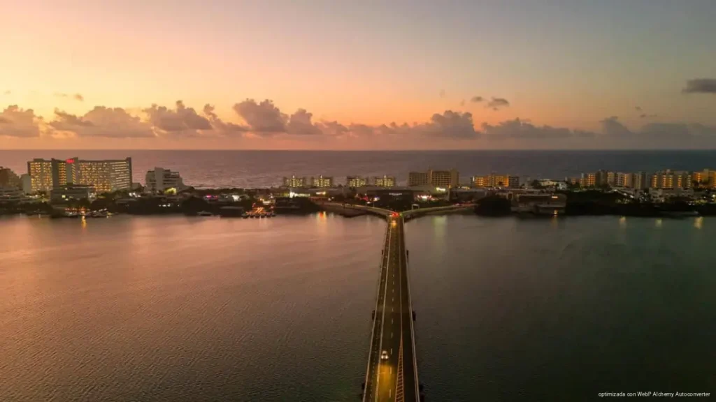 Abren circulación en el Puente Nichupté y conectan Cancún con su zona hotelera