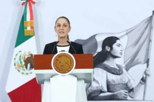 Aclara Sheinbaum que adelanto de vacaciones escolares aún es propuesta