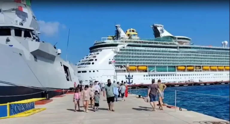 Aprovechan temporada baja para dar mantenimiento a muelles de cruceros en Cozumel