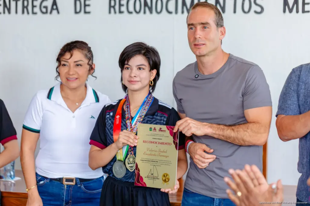 Tulum celebra a sus campeones; deportistas logran histórico medallero de 21 preseas