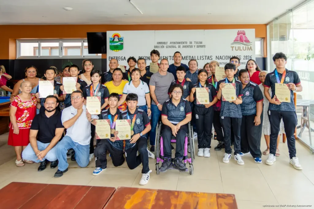 Tulum celebra a sus campeones; deportistas logran histórico medallero de 21 preseas