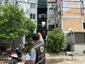 Exhortan a desalojar temporalmente edificios afectados en el fraccionamiento Corales
