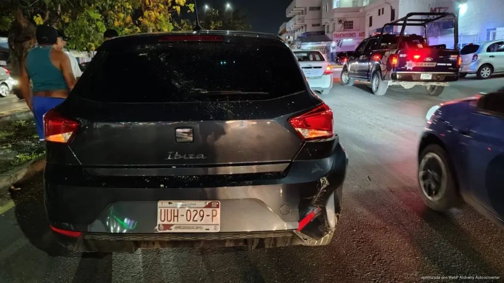 Motociclista presuntamente ebrio provoca accidente y deja una mujer lesionada en Cancún