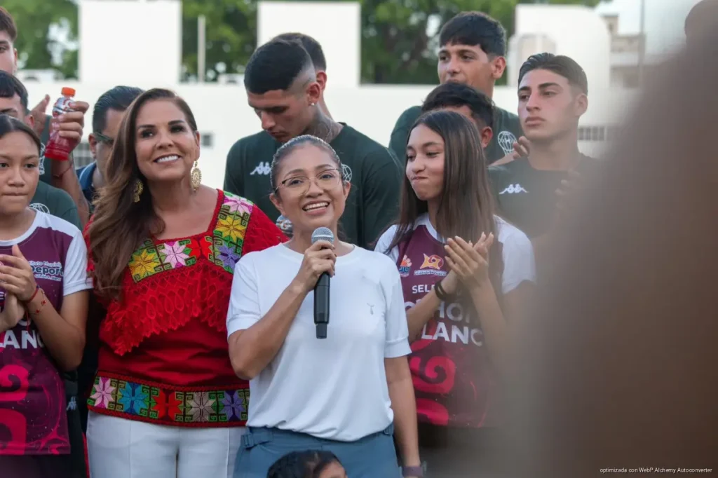 Noche histórica para Chetumal: renace el Estadio 10 de Abril y vuelve a latir la pasión por el fútbol