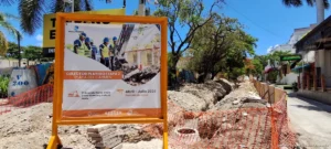 Empresarios alertan afectaciones por obras de Aguakan en la zona turística de Playa del Carmen