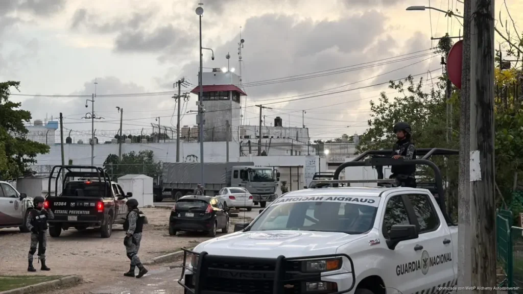 Revisan penal de Cancún en operativo conjunto de los tres niveles de gobierno