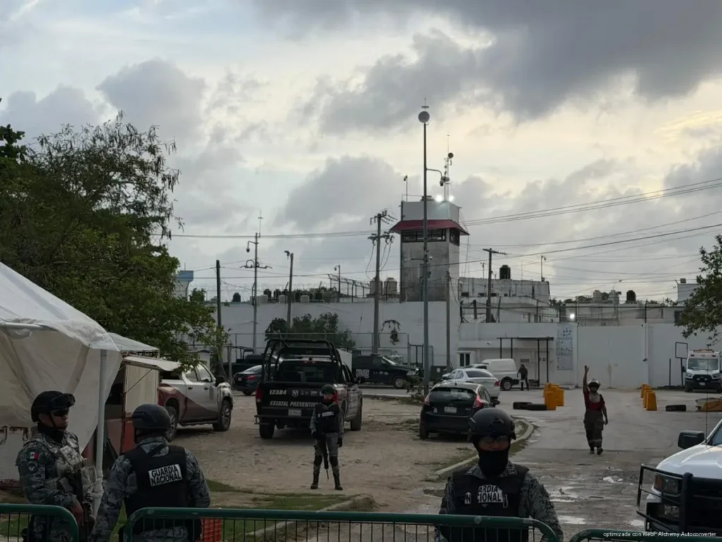 Revisan penal de Cancún en operativo conjunto de los tres niveles de gobierno