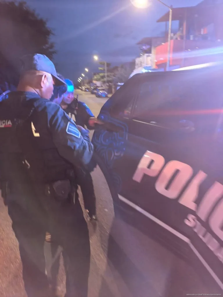 Vecinos y mototaxistas retienen a presunto ladrón en Villas del Sol