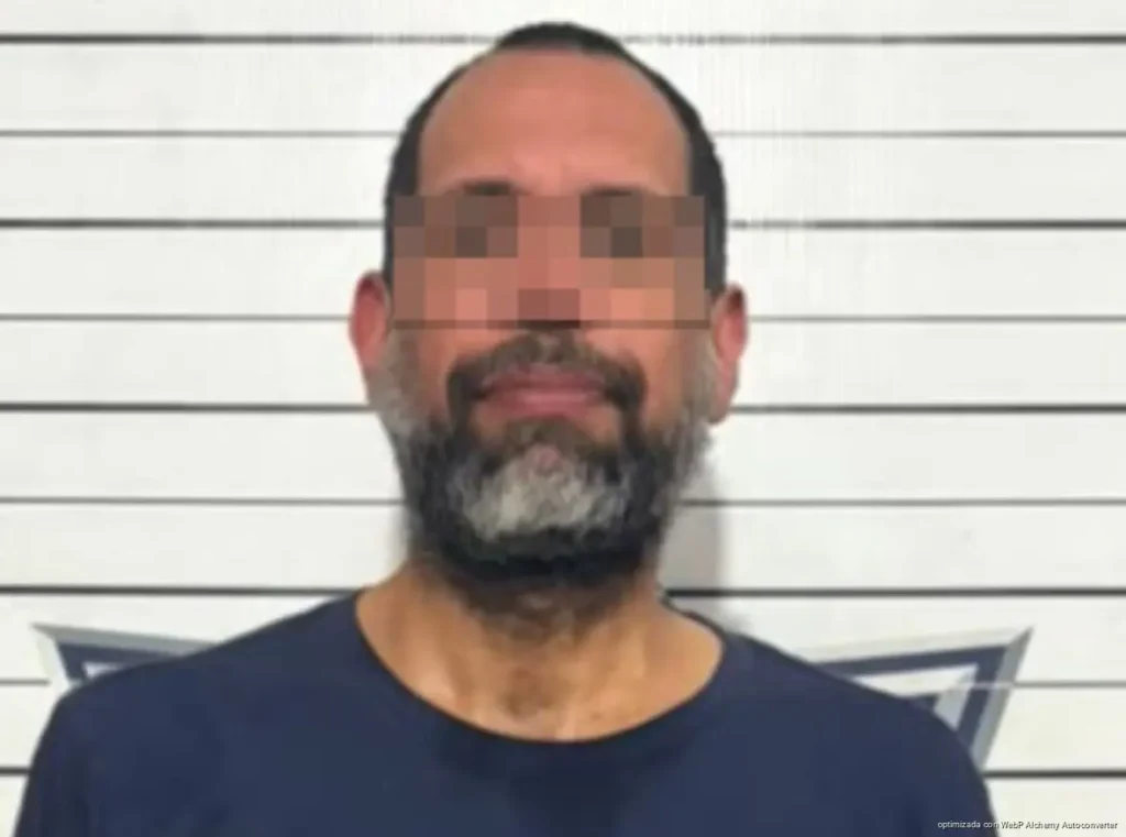 Detienen en Tulum a estadounidense requerido por agresión sexual en Texas