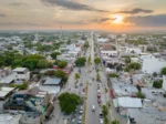 Alertan riesgo ambiental por obras sin ordenamiento ecológico en Tulum. Centinelas del Agua advierte sobre daño a cenotes y acuíferos ante crecimiento sin planeación.
