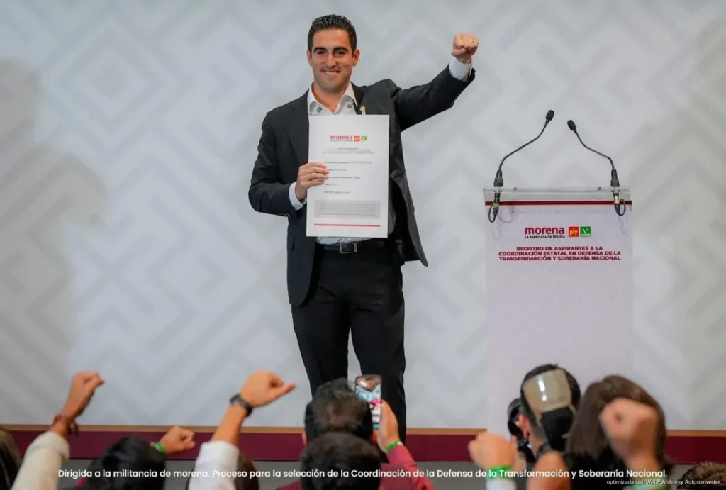 Gino Segura se registra para coordinar la defensa de la Transformación en Quintana Roo
