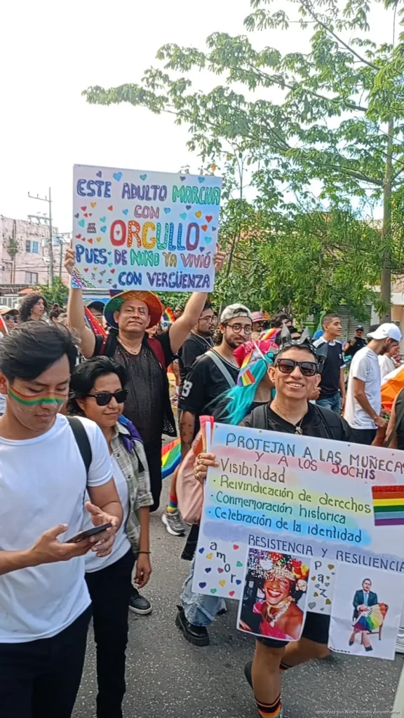 Marcha LGBT+ llena de color y exigencias las calles de Playa del Carmen