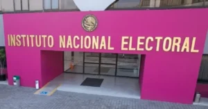 Ordena INE al PAN retirar publicaciones en redes por vincular a Morena con narcotráfico