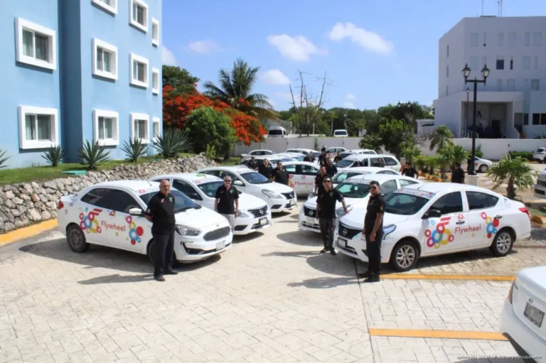 Refuerzan seguridad de taxis en Cancún con nueva aplicación tecnológica