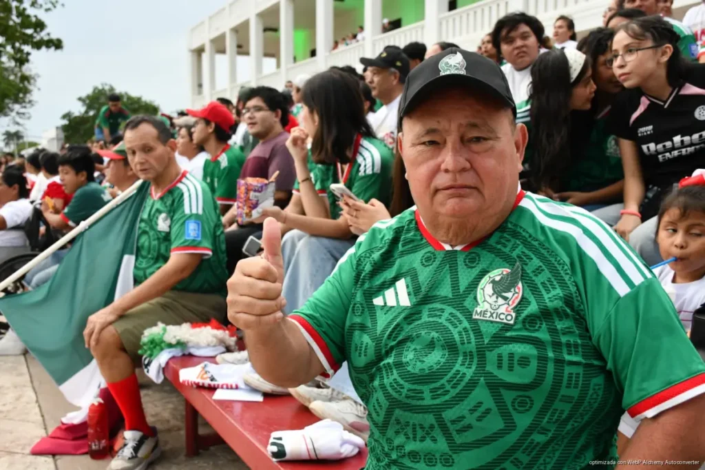 Chetumal vive la fiesta del pase de México a octavos