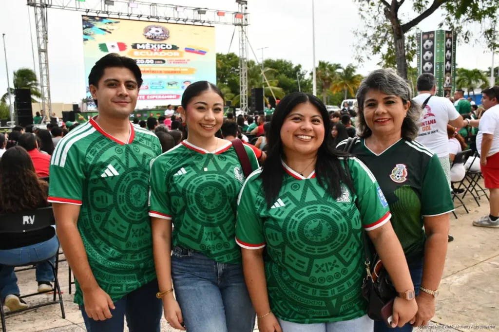 Chetumal vive la fiesta del pase de México a octavos
