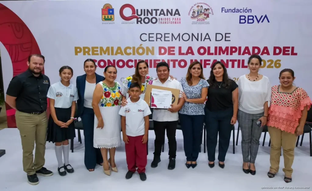 Premia Mara Lezama a las y los estudiantes ganadores de la Olimpiada del Conocimiento Infantil 2026