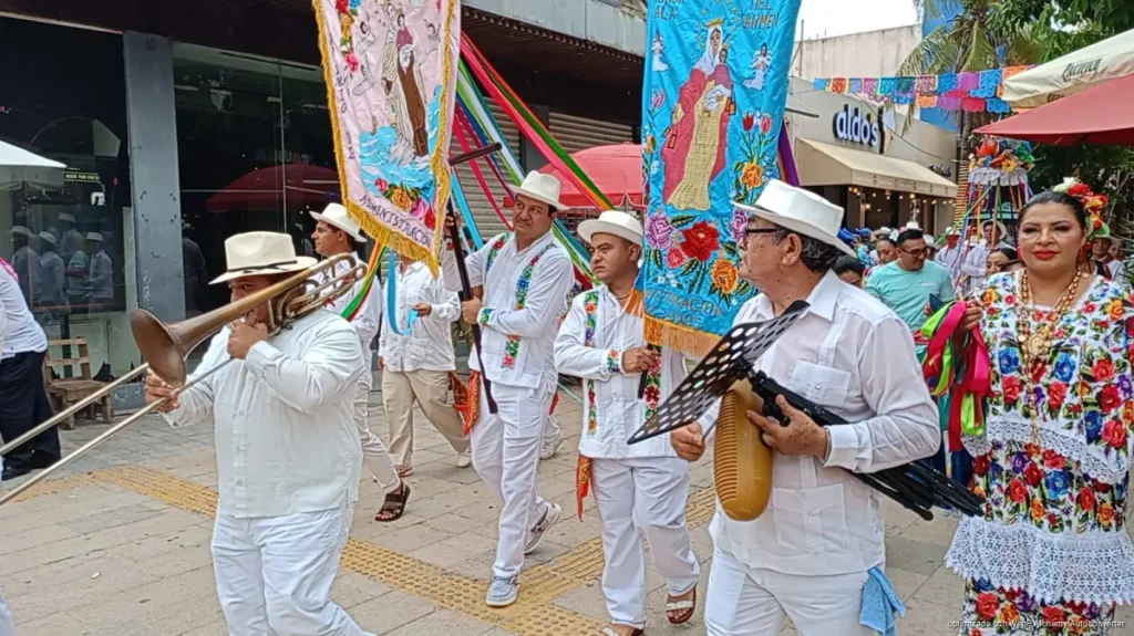 Orgullosos de nuestras raíces, de festejar a nuestra Virgen del Carmen: Cecilio Puc