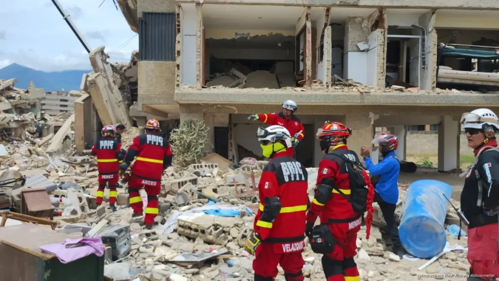Regresa a Cancún brigada BRIC tras misión de rescate en Venezuela