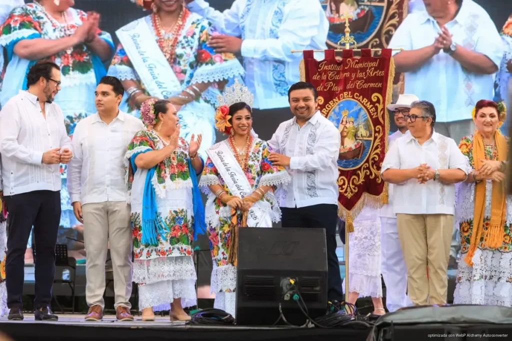Tradición, música y mucho colorido marcan el inicio de la Feria del Carmen 2026
