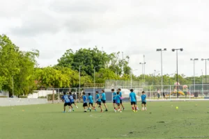 Rehabilitará Diego Castañón Trejo la cancha de fútbol de la Unidad Deportiva