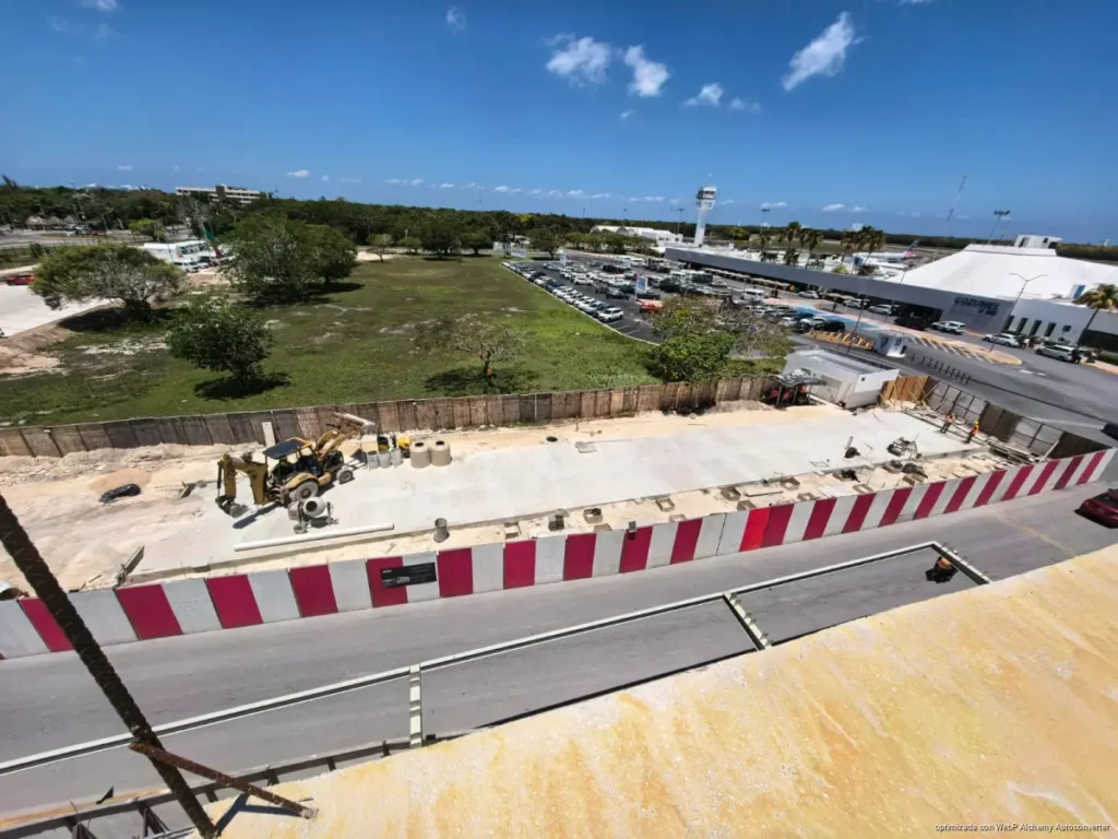 Aeropuerto de Cozumel alcanza 65% de avance en su ampliación Aeropuerto de Cozumel alcanza 65% de avance en su ampliación