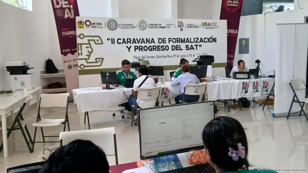 Atienden a 413 contribuyentes en jornada fiscal de Playa del Carmen