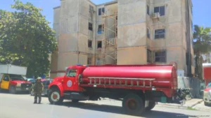 Bomberos busca hasta seis carros bomba para reducir tiempos de respuesta Bomberos busca hasta seis carros bomba para reducir tiempos de respuesta