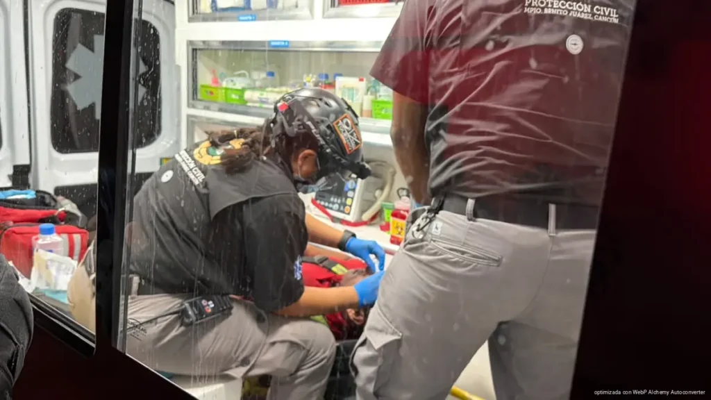 Ataque con bombas molotov incendia taller en Cancún