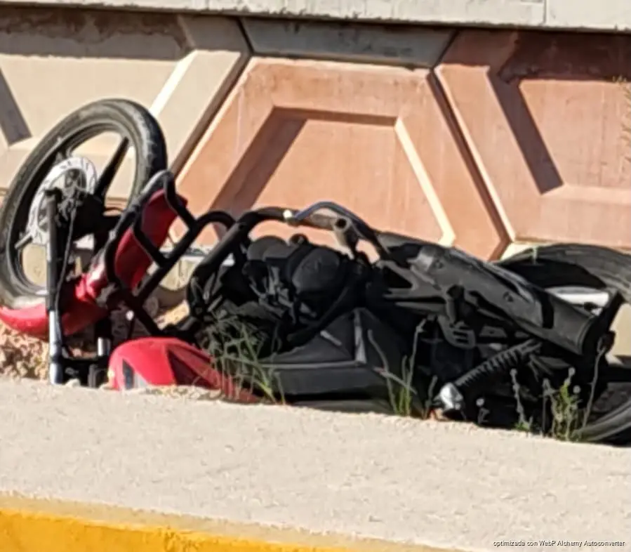 Pierde motociclista la vida tras derrapar en libramiento de Cancún