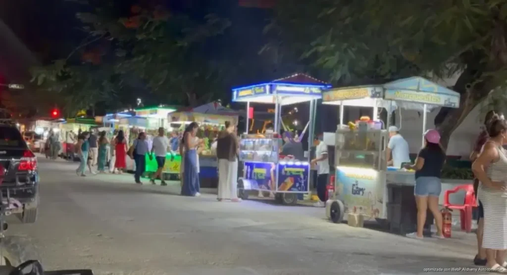 Retiran comercio irregular de calles de Tulum