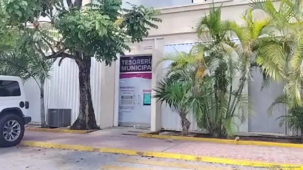 Evalúan crédito de hasta 154 millones para Playa del Carmen